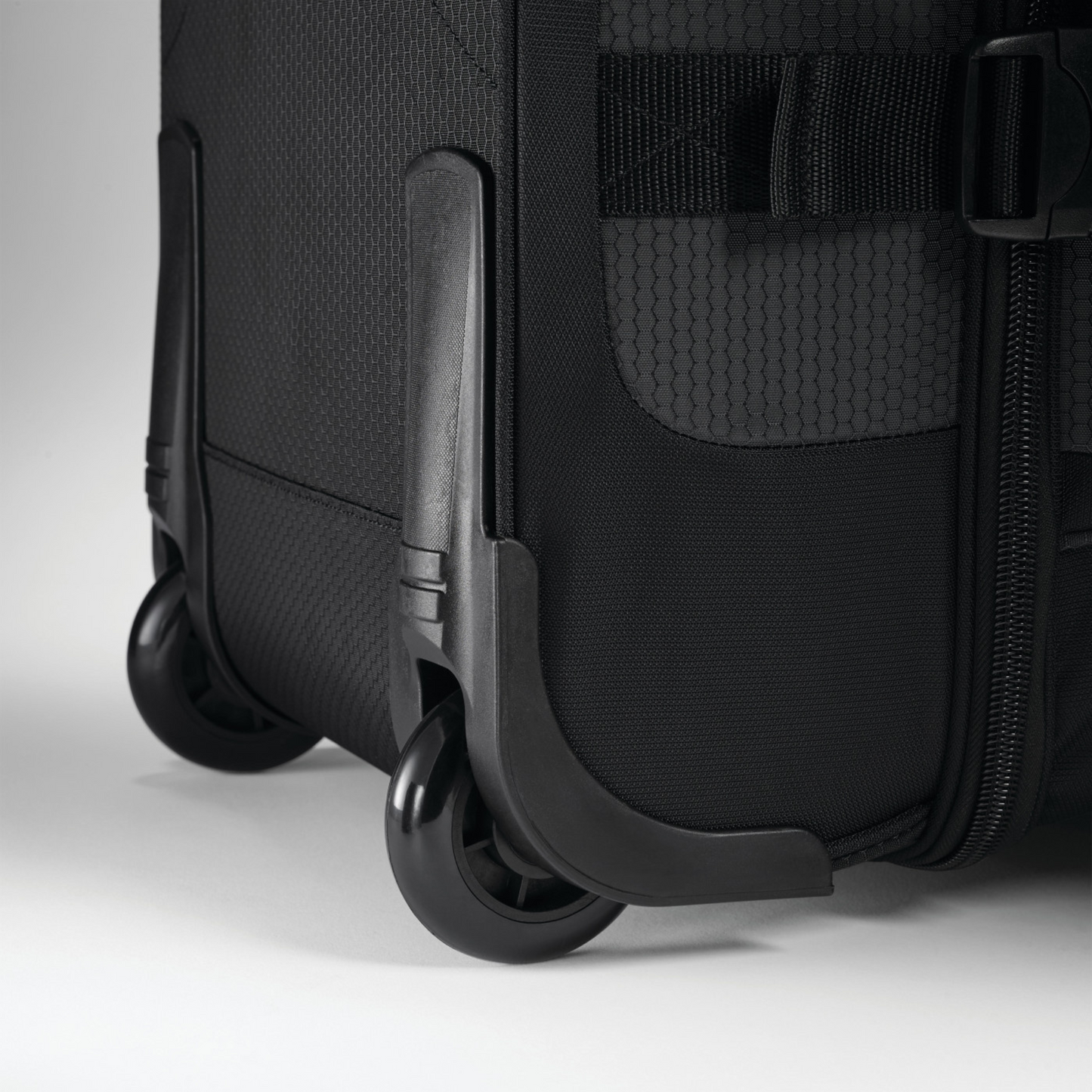 High Sierra® Fairlead 22" Drop Bottom Wheeled Duffel