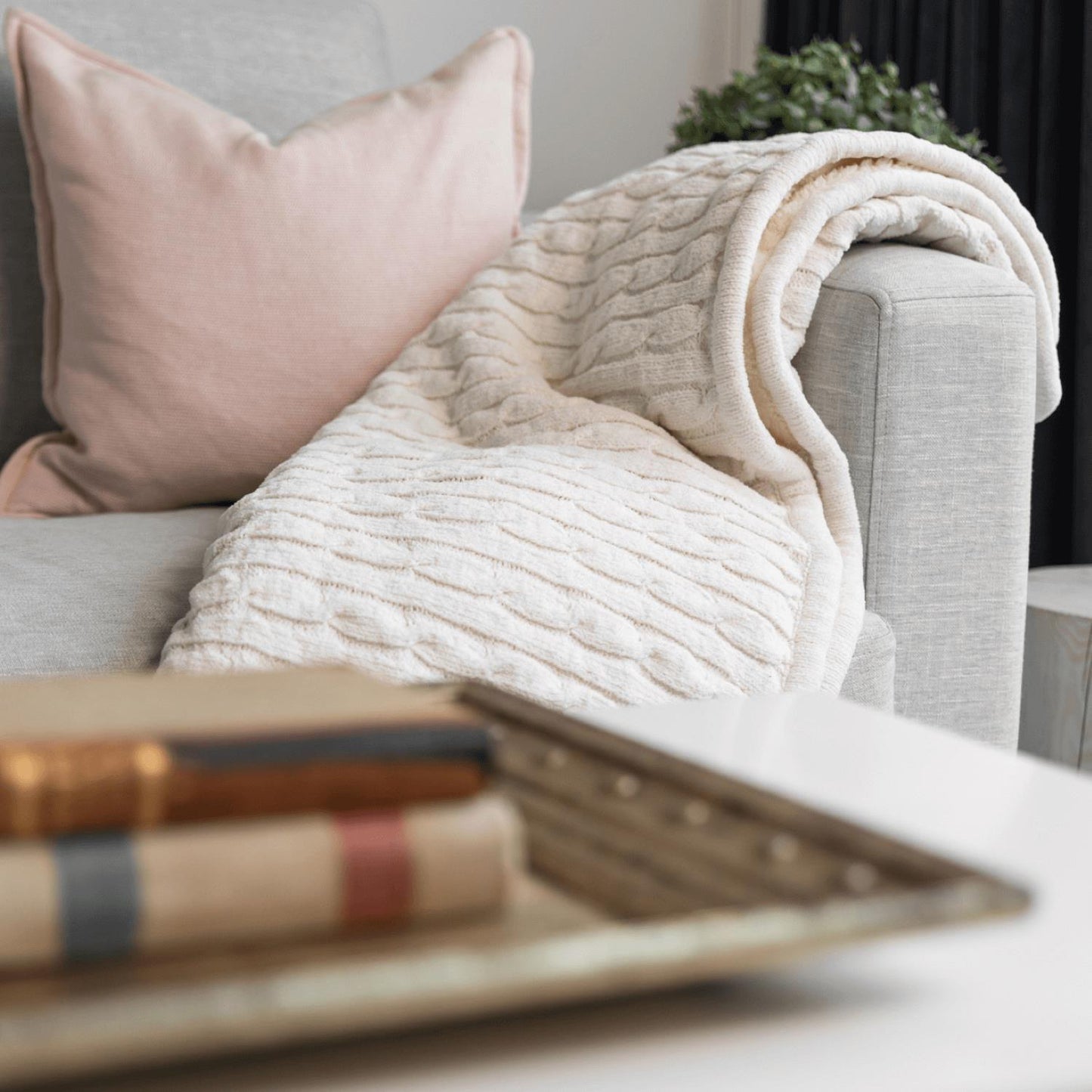 Cable Knit Lambswool Throw